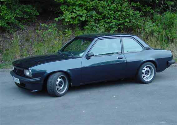  YOUNGTIMER - OPEL Ascona 2.4E 